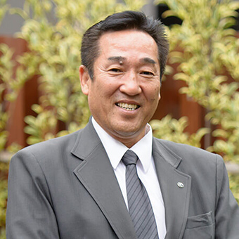 葬儀・葬式・家族葬をお探しなら家族葬の長坂式典センター家族葬の長坂 東所沢のスタッフ